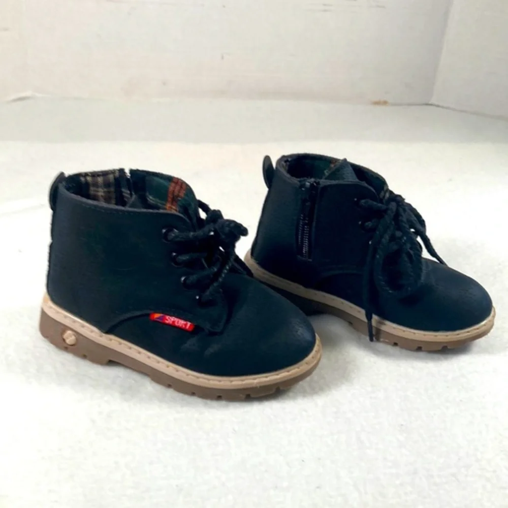 Kids Black Unisex Danglia Hiking Ankle Boots